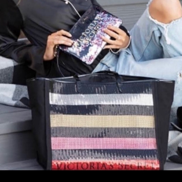 Victoria's Secret BLING Tote + Makeup Bag Set NWT - Picture 3 of 16